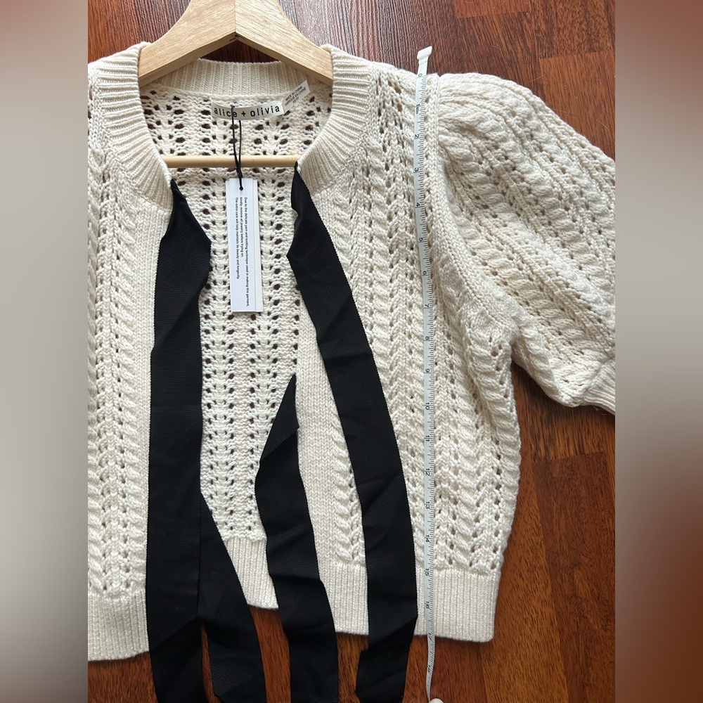NWT Alice + Olivia Kitty Puff Sleeve Cardigan Sweater XS - Picture 12 of 17